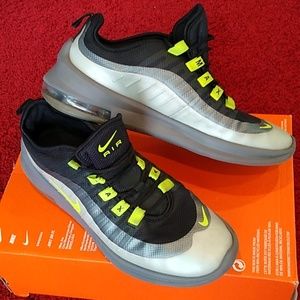 Nike Air Max Axis GS AH5222- 012 Black/Volt Gun/Smoke Volt, Sz 7Y, Women 8.5/9